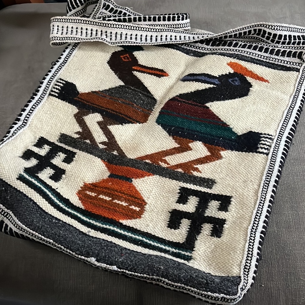 Yari Artesanis XL Wool Bag from Ecuador - Picture 2 of 15